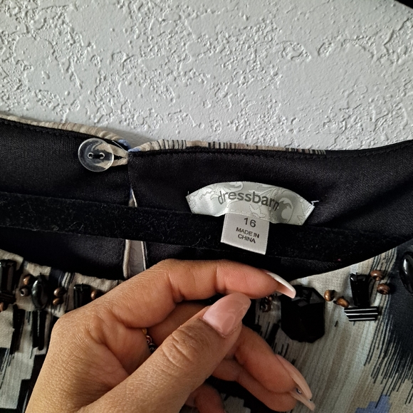 Dress barn black & blue cold shoulder dress - Picture 7 of 8